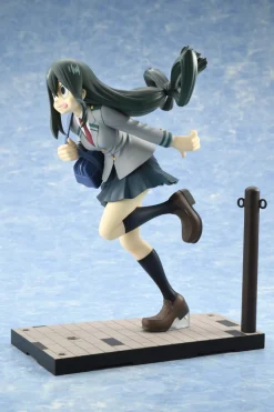 My Hero Academia &ndash; Asui Tsuyu Figur im Ma&szlig;stab 1:8 (Schuluniform-Ver.)