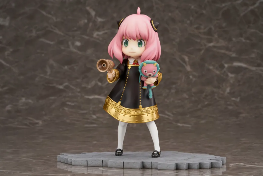 Spy x Family - Anya Forger Figur im Maßstab 1:7 (The Forger Family Ver.)
