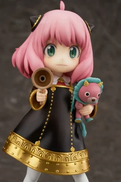 Spy x Family - Anya Forger Figur im Ma&szlig;stab 1:7 (The Forger Family Ver.)